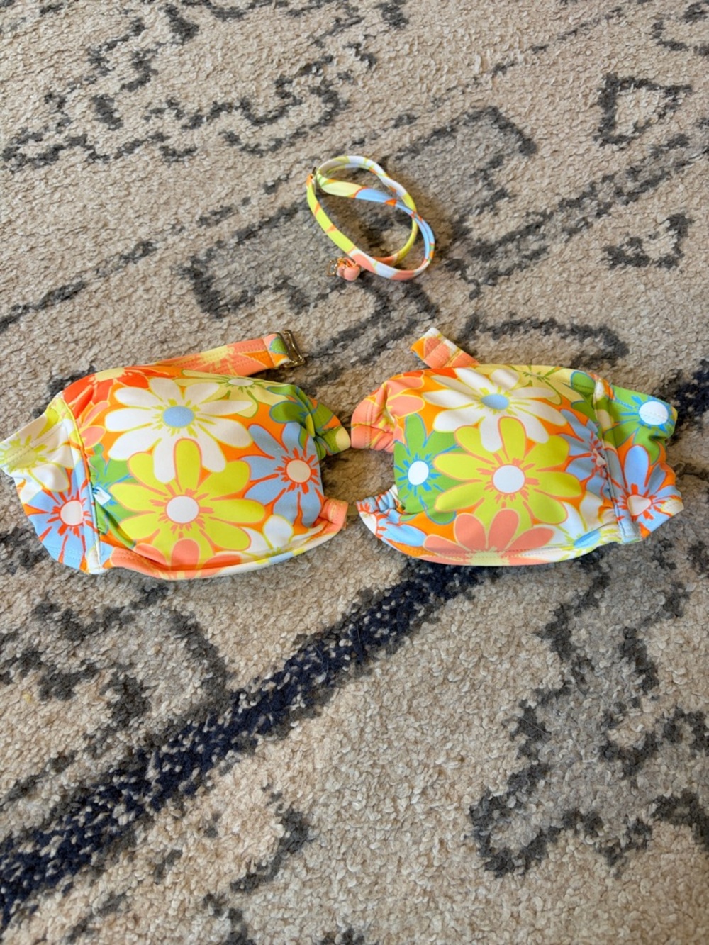 Women’s Wild Fable Floral Bandeau Bikini Top - Multicolor size L